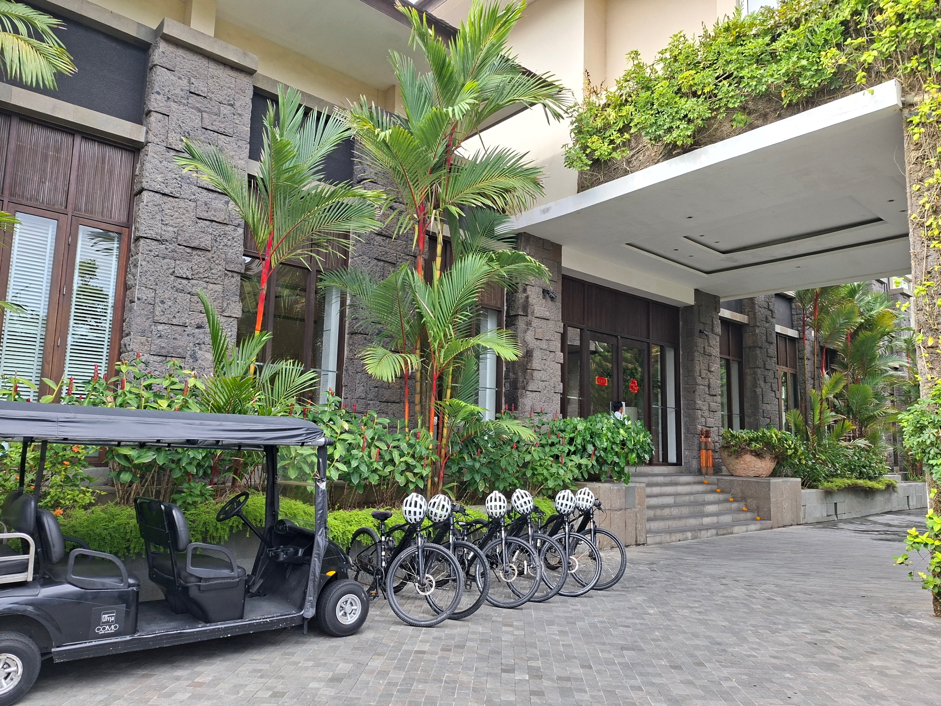 Como to Tanah Lot - Image 3